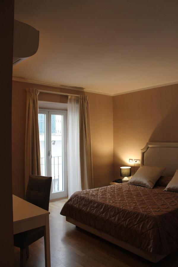 Hotel Centrale Olbia Exteriér fotografie
